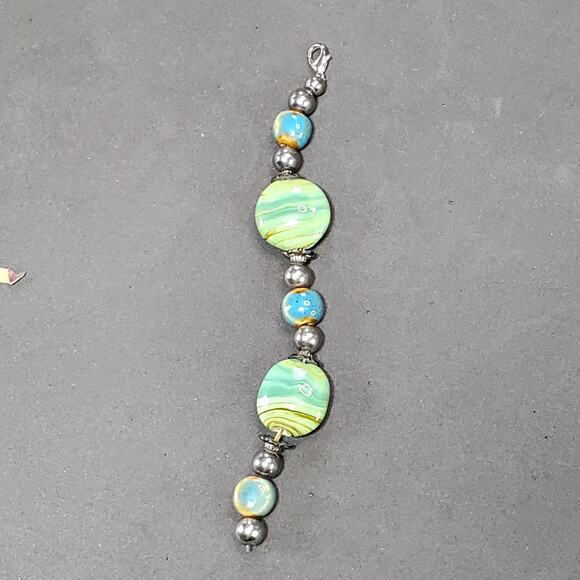 Crafter Junk Drawer Lot of Stringed Beads Crafts - Picture 1 of 3